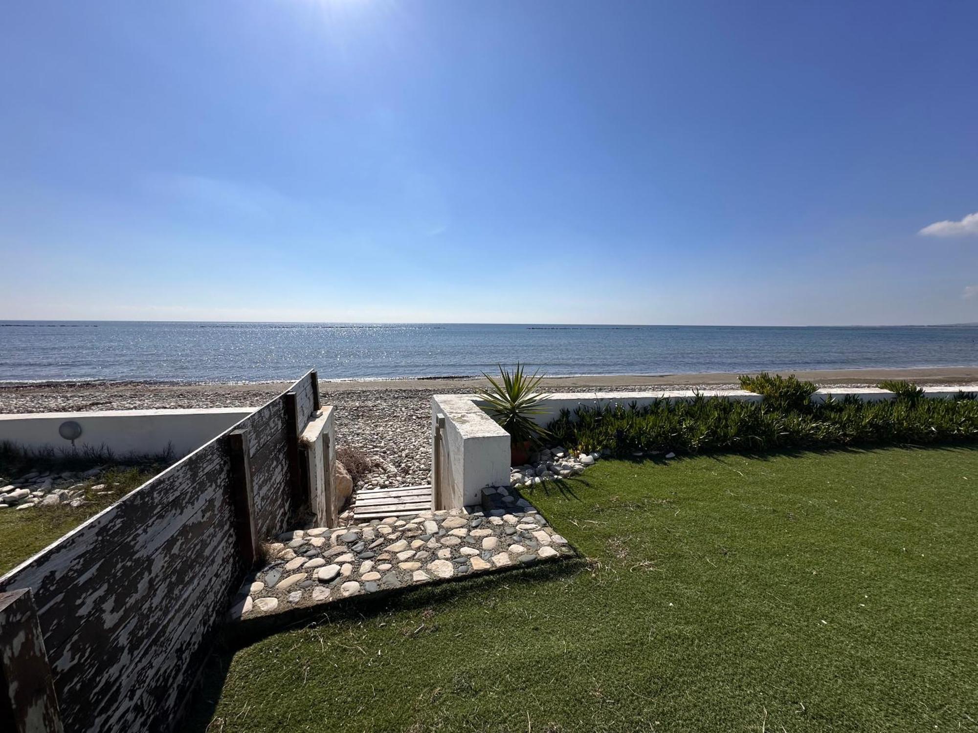 Paradise Beachvilla Перволия Экстерьер фото